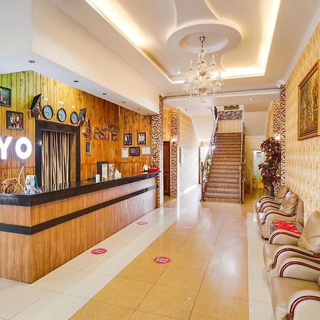 Capital O 540 Esther Hotel Balige Luaran gambar