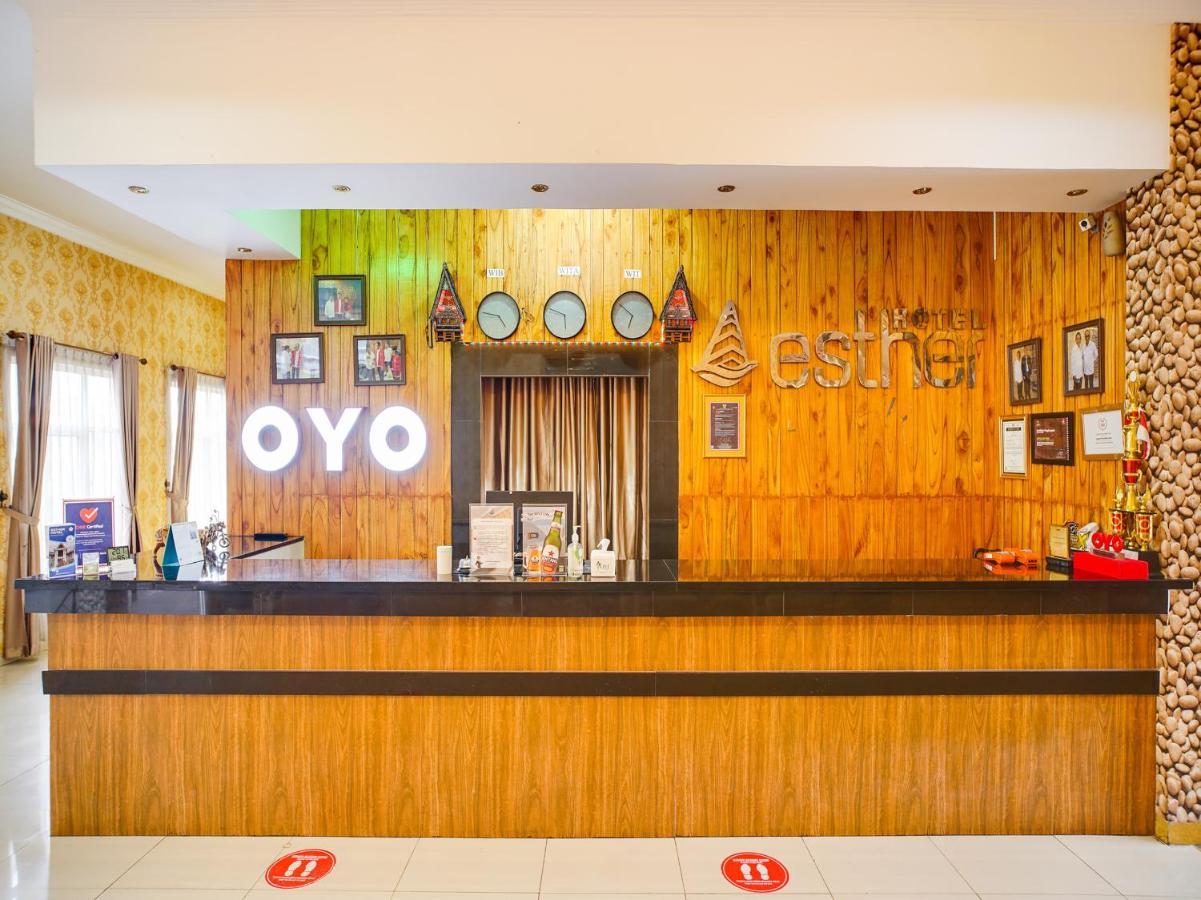 Capital O 540 Esther Hotel Balige Luaran gambar